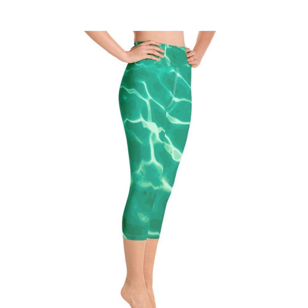 Asana Hawaii Kiholo Yoga Capri Leggings